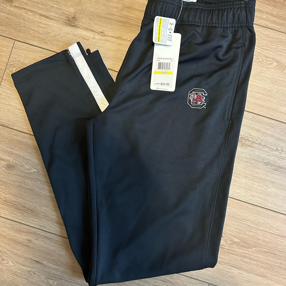 Under Armour Black Women's Joggers with gamecocks logo nwt